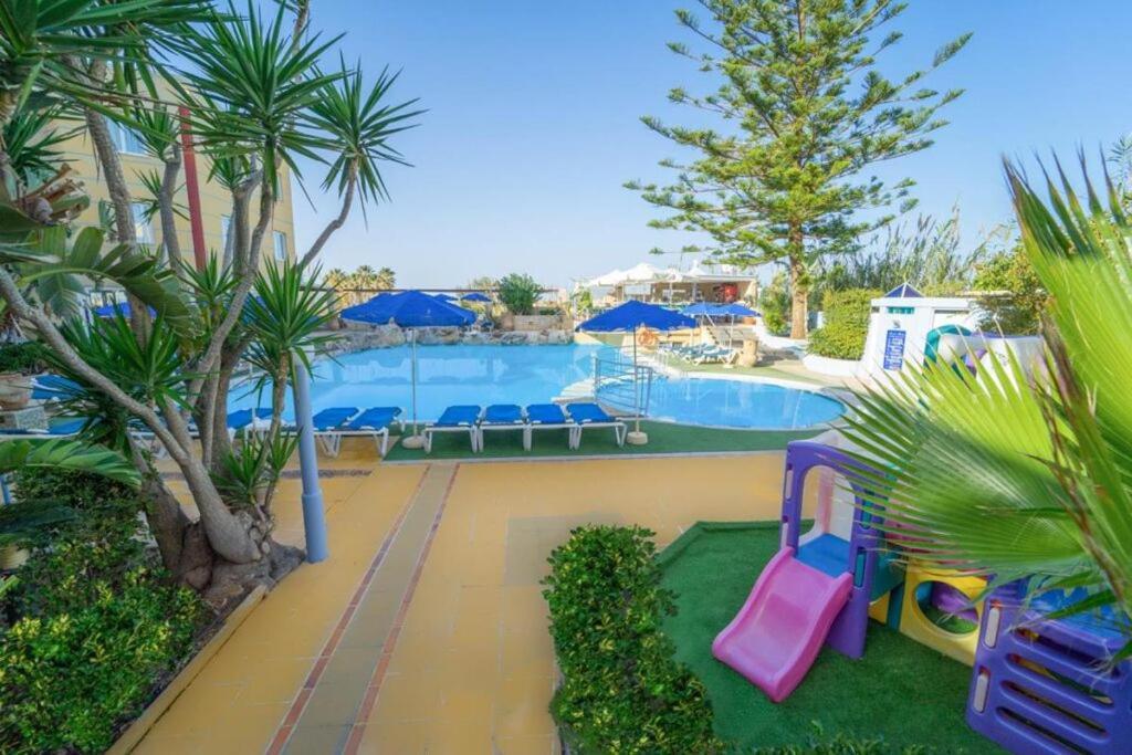 Futura Apartments Hriszí Aktí Haniá Kültér fotó